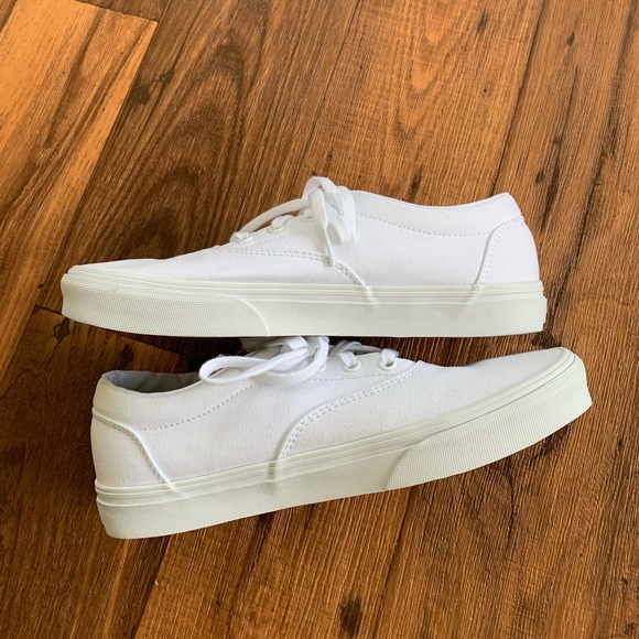 Women’s White Vans 9.5 - Picture 6 of 9